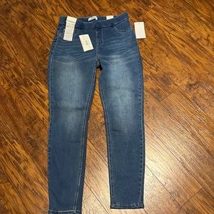 NWT Harmony + Havoc slim fit jeans- Large